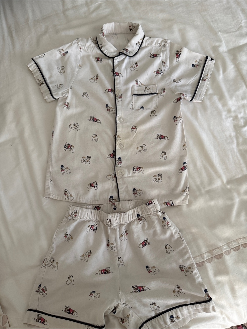 Petite plume Kids White Bulldog Print Short Pajama Set with Navy Piping size 5